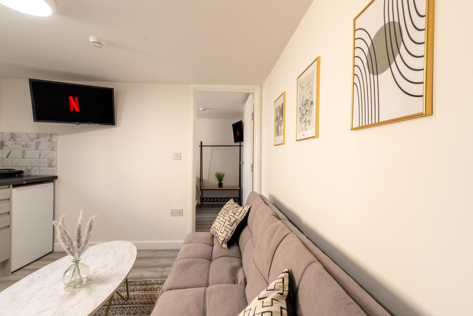 Cosy Cardiff Apartments - Garden Lounge Bagian luar foto