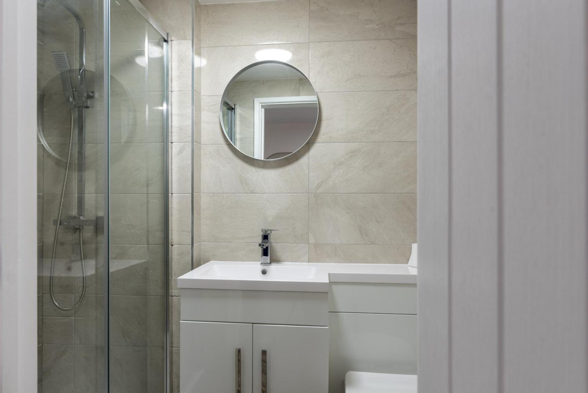 Cosy Cardiff Apartments - Garden Lounge Bagian luar foto