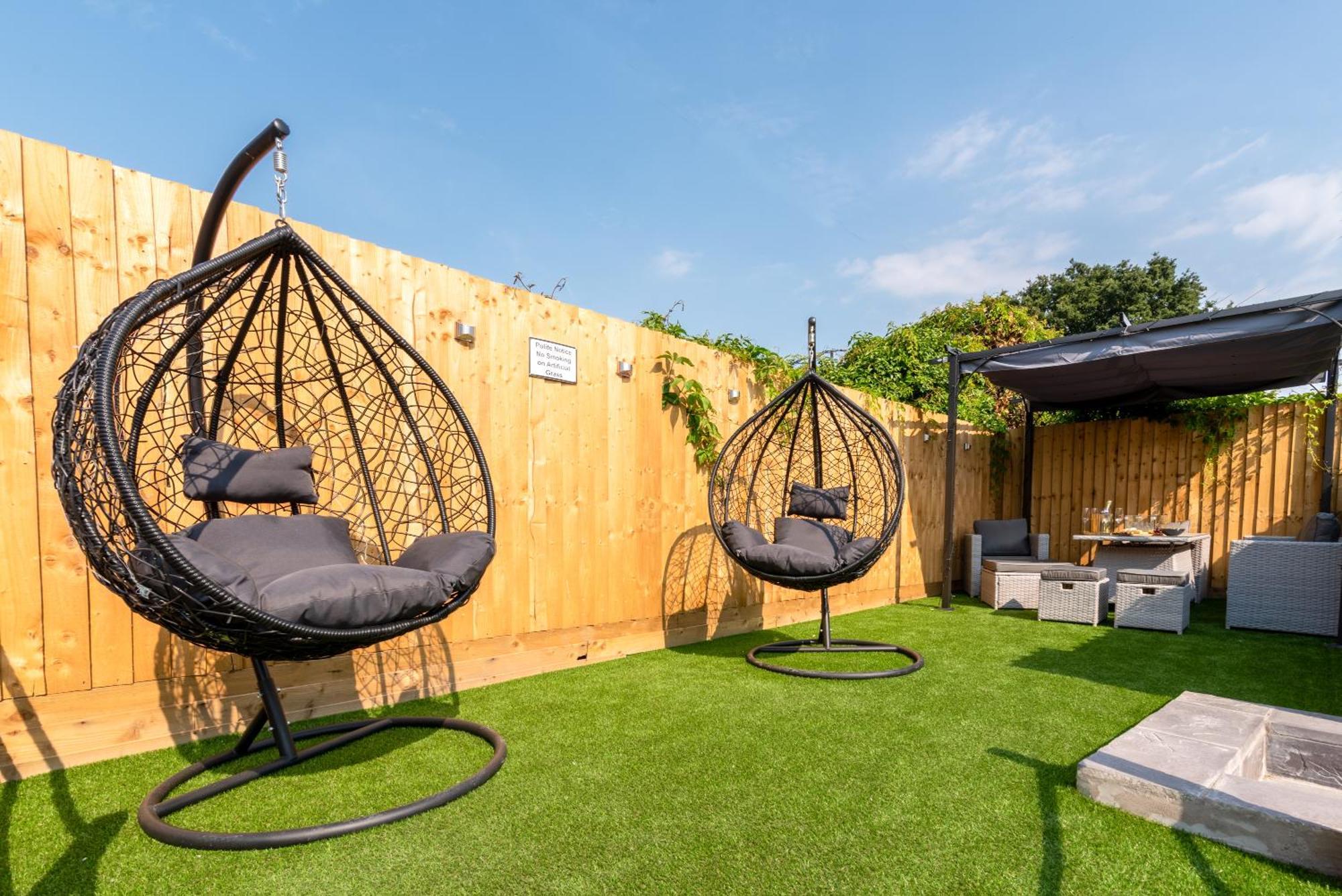 Cosy Cardiff Apartments - Garden Lounge Bagian luar foto