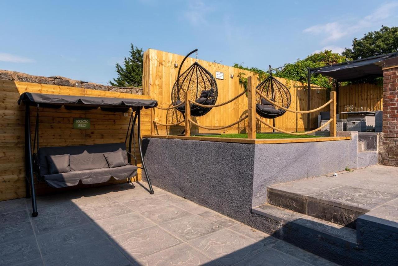 Cosy Cardiff Apartments - Garden Lounge Bagian luar foto