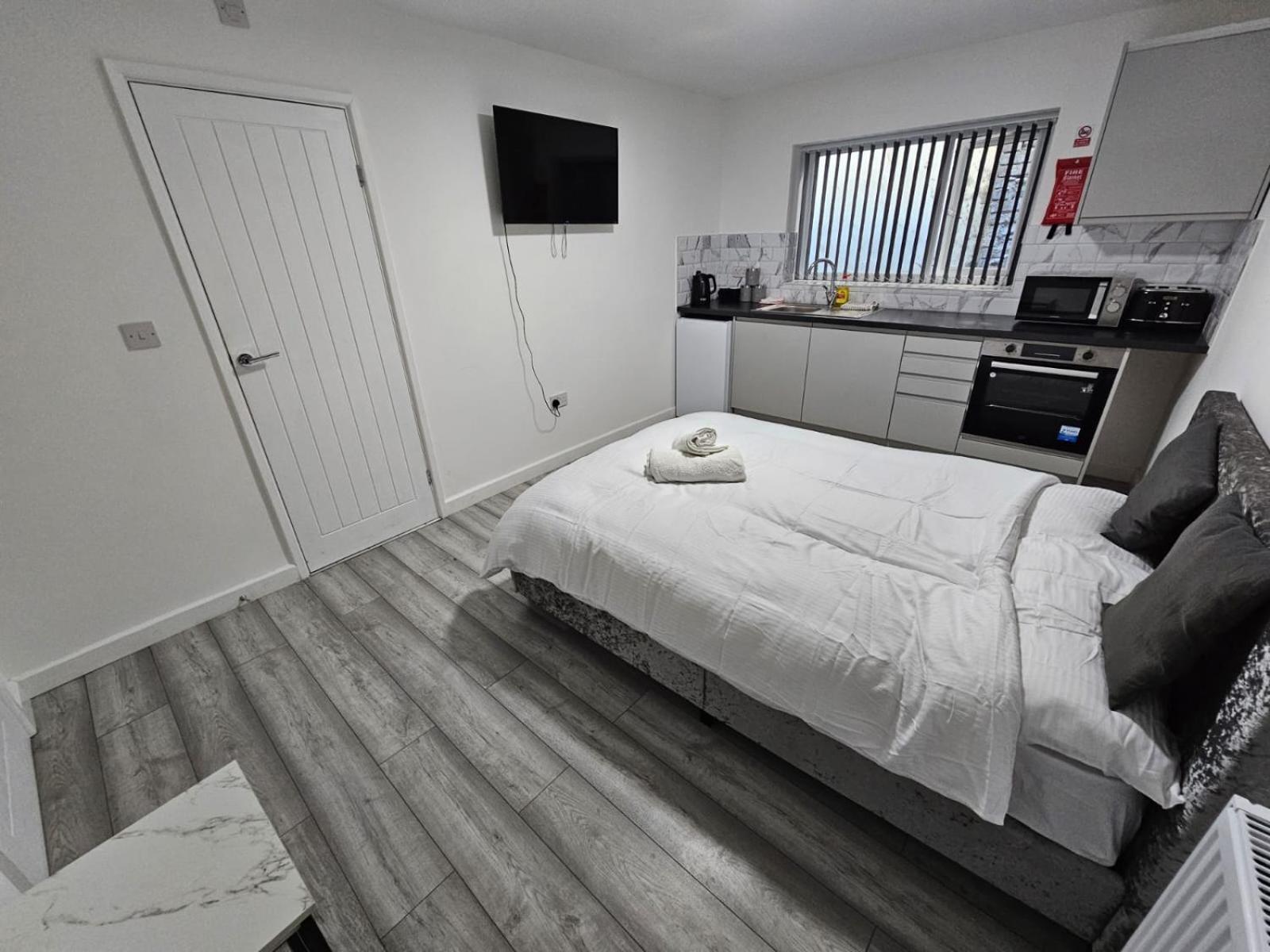 Cosy Cardiff Apartments - Garden Lounge Bagian luar foto